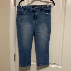 D. jeans size 12 Capri  jeans